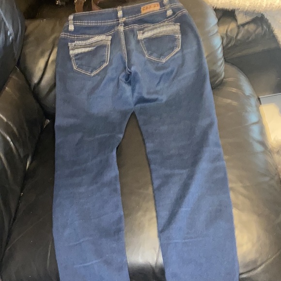 European Skinny Jeans With Soft Material - Picture 2 of 5